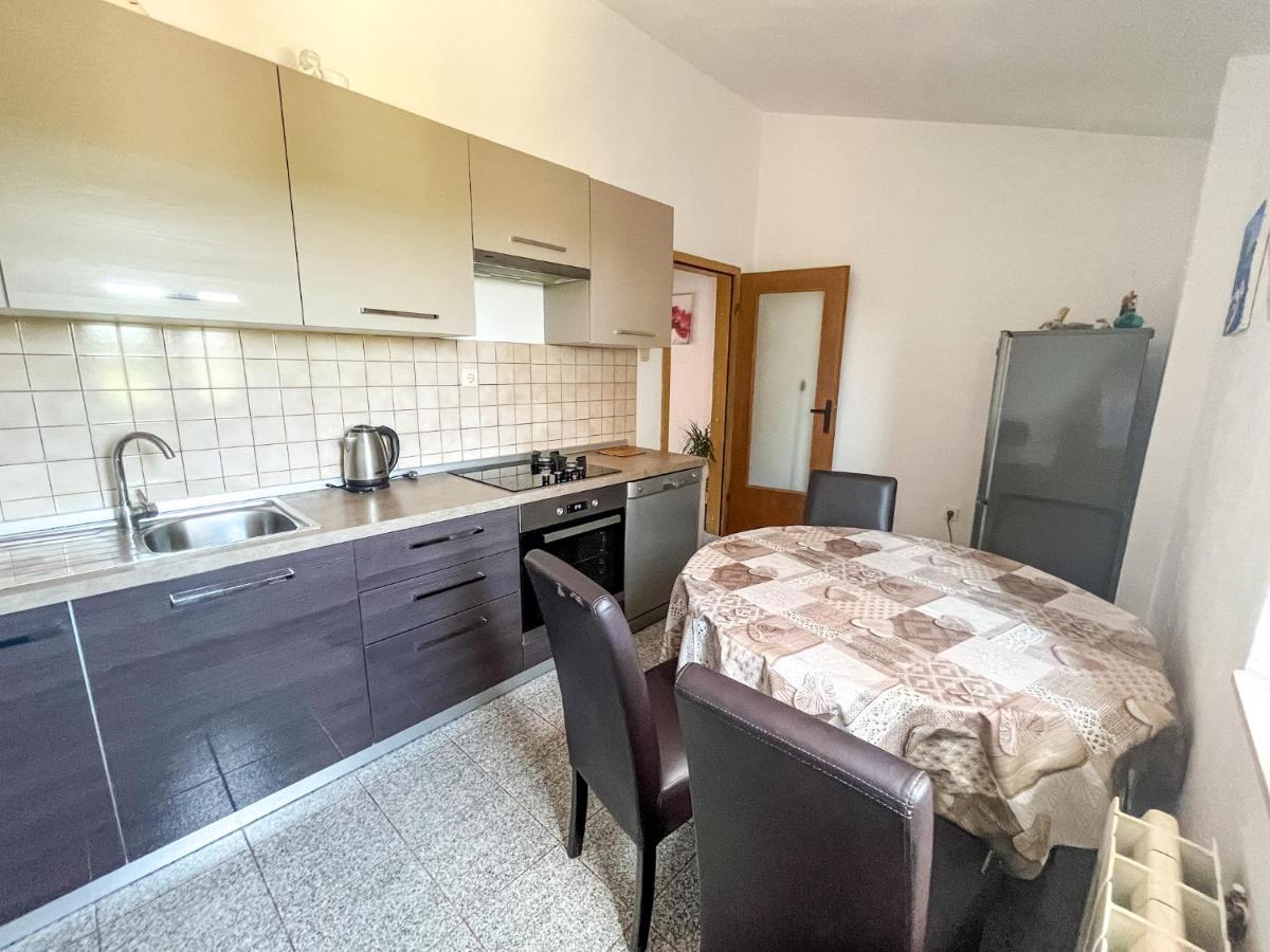 Apartment Lidija 班约勒 外观 照片