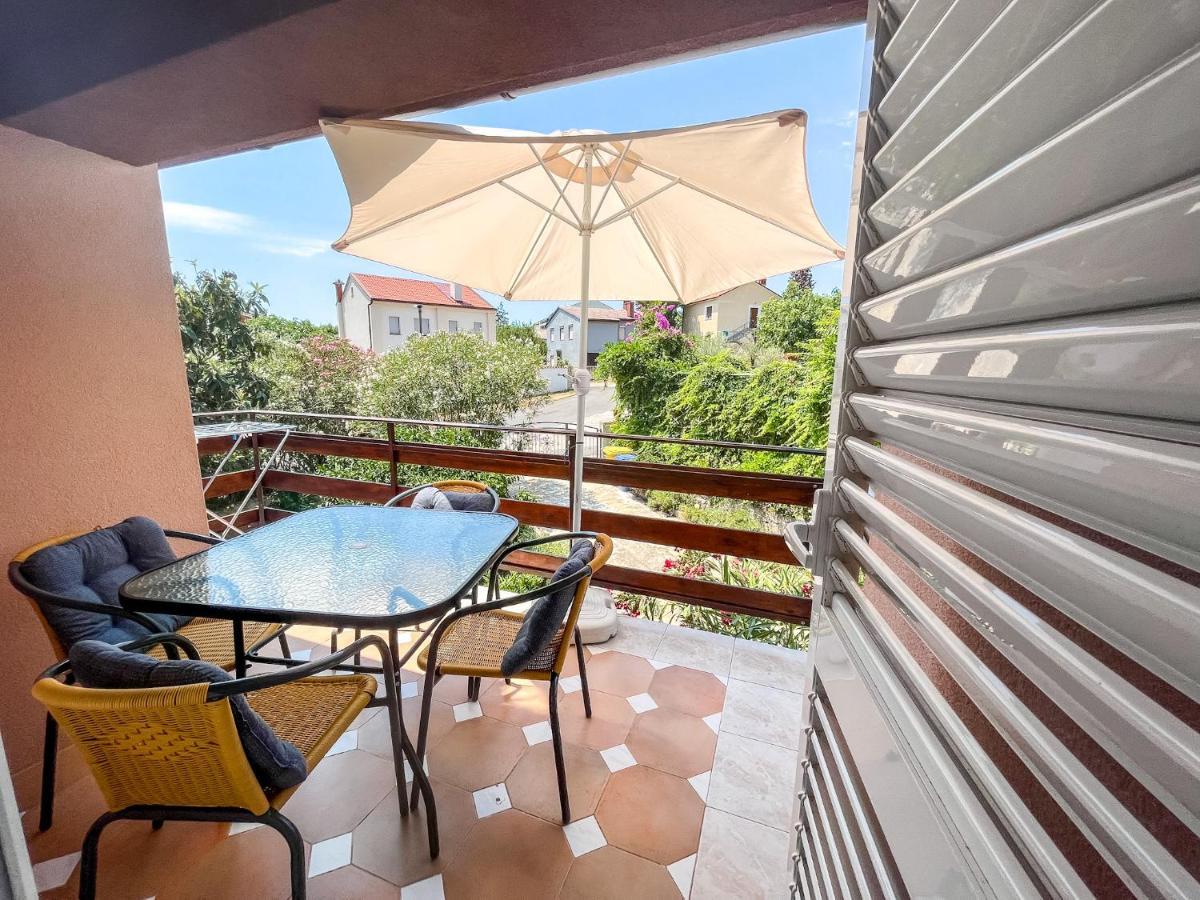 Apartment Lidija 班约勒 外观 照片