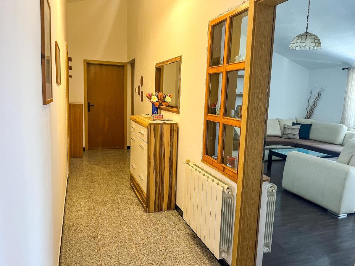 Apartment Lidija 班约勒 外观 照片