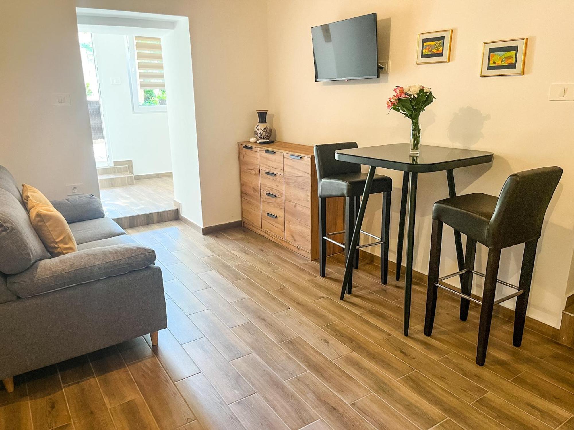 Apartment Lidija 班约勒 外观 照片