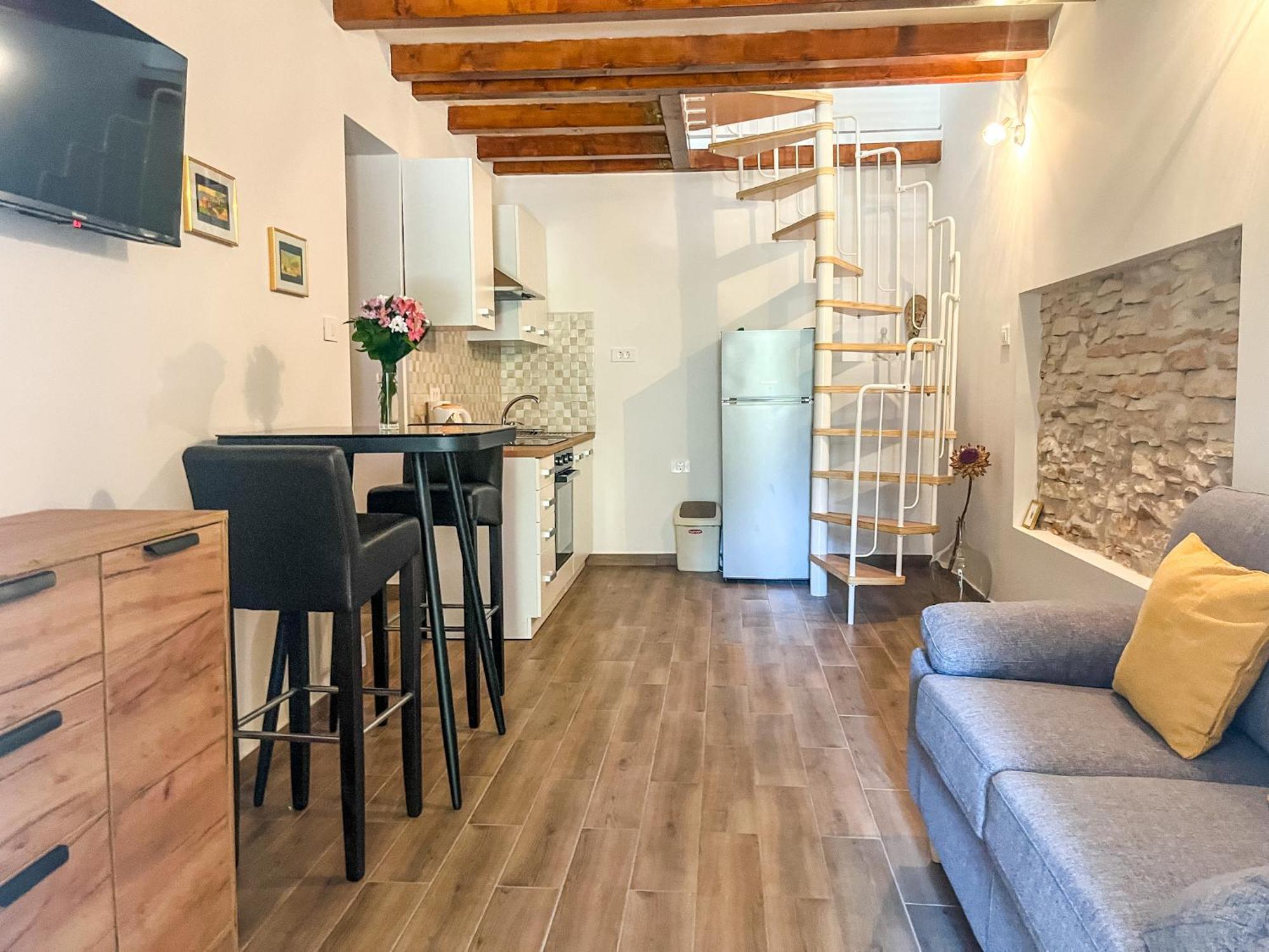 Apartment Lidija 班约勒 外观 照片